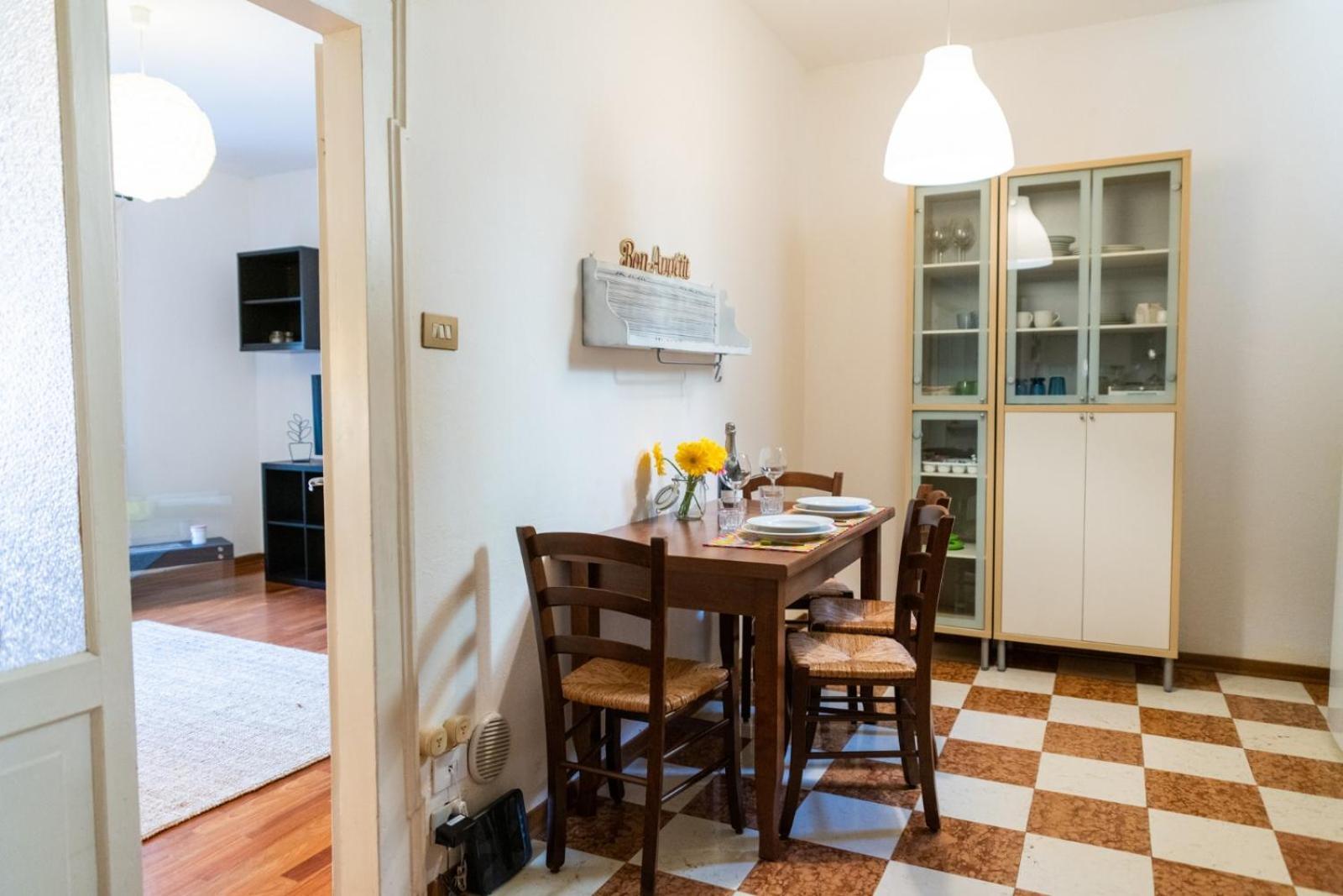 Domus Verona - Accogliente Residenza Rocchetto A 25Mt Da Piazza Erbe 외부 사진